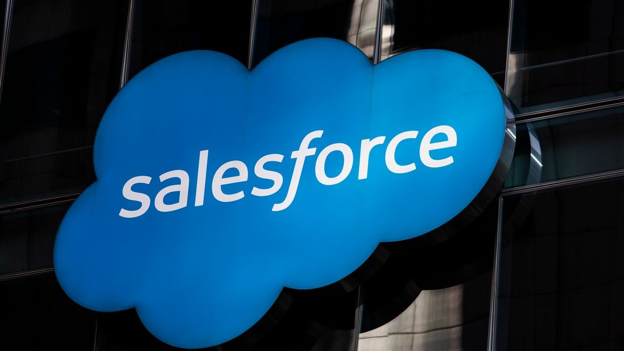 Key Benefits of Hiring a Salesforce Consultant in Dubai